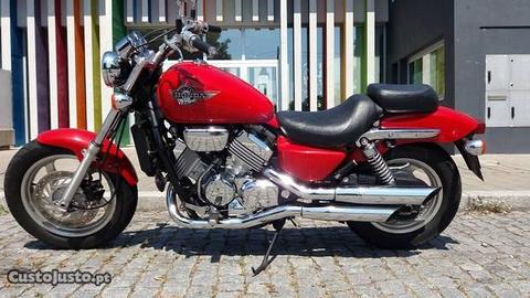 Honda VF 750 C Magna