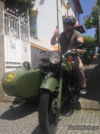 Jawa 350 com Side Car Militar