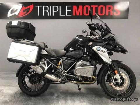 BMW R1200 GS triple black