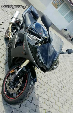 Yamaha YZF R6 DeltaBox III Black Edition