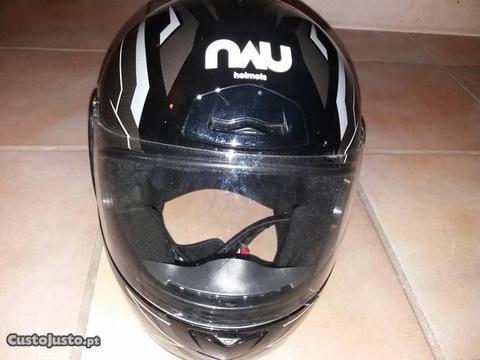 Capacete Nau