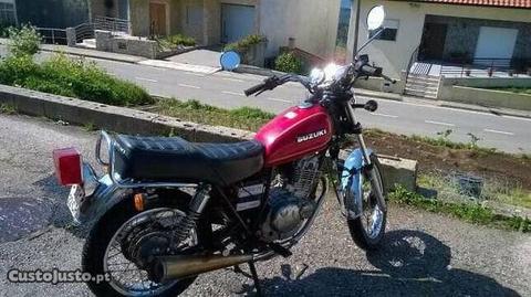 Suzuki gn 250