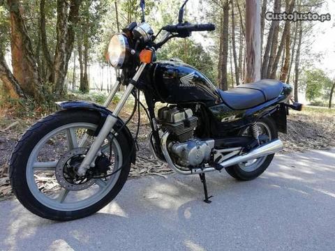 Honda CB 250 - de 2004 - impecável
