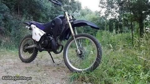 Suzuki apenas para monte