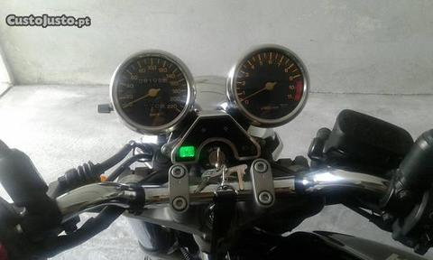 Yamaha xj600n com .....8518 kms