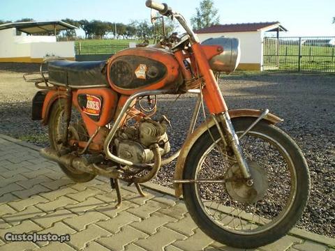 Motorizada clássica Macal M70 c/ motor Sachs 4V