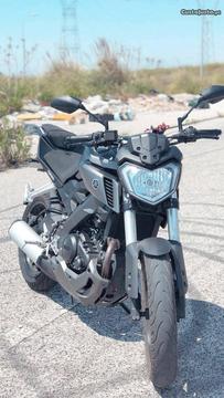 Yamaha mt-125