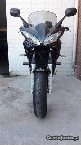 Yamaha FZ600 2006