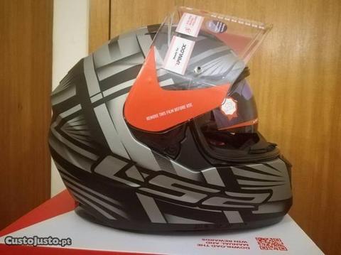 Capacetes ls2 novos com óculos solares - 2 cores