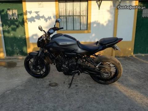 Yamaha MT-07