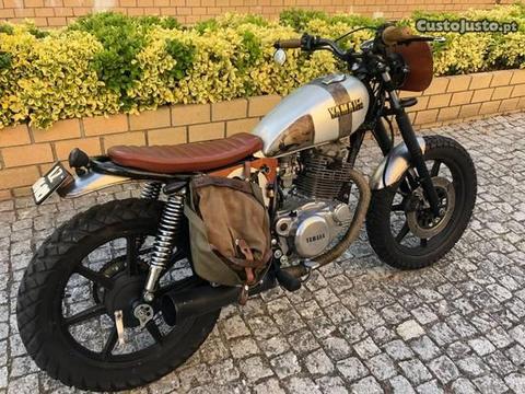 Suzuki GN 250 Café Racer