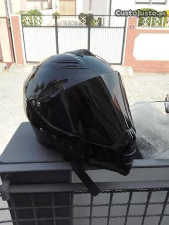 capacete preto