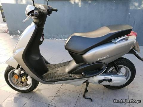 Yamaha neos