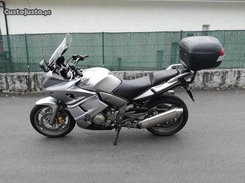 Honda cbf 1000cc, 100cv , 25.000km de 2008