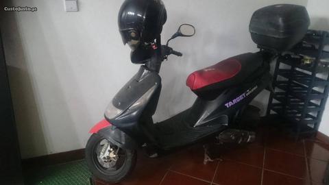 Scooter yamaha target