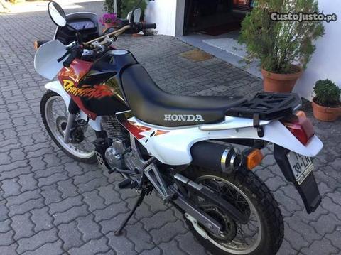 Moto Honda dominator 650cc