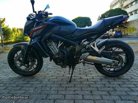 Honda CB 650F 2016 c/ 16mil kms **caiu**