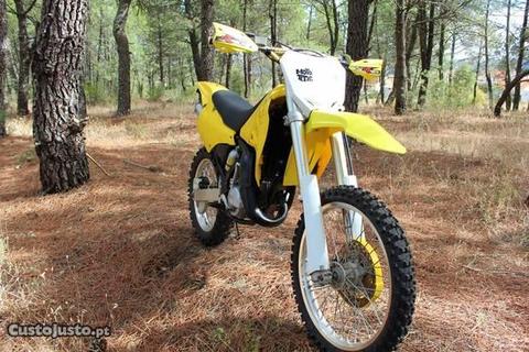 Suzuki RM 125 Impecável