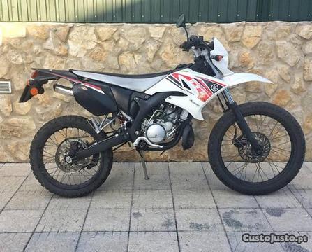 Yamaha Dt 50r, impecável