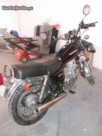 Suzuki gn 250