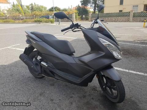 Honda pcx 2017 7mil kilometros Honda pcx 2017 7mil kilometros