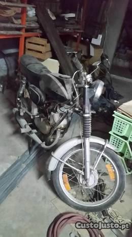 Famel com motor Zündapp