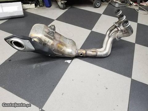 Escape yamaha mt 09 2018