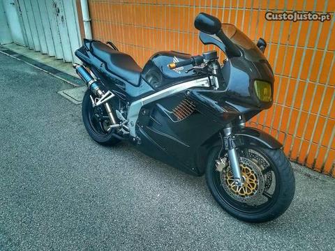 Honda VFR 750F RC36 1995 33mil km**como nova**