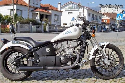 Moto Leonart 125cc Como nova