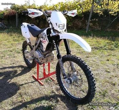 AJP PR4 200 enduro - 2010
