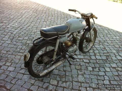 Titan Casal 2V Mão Modelo Raro