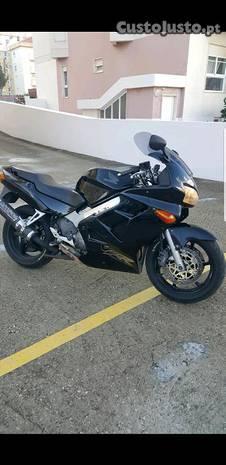 Honda vfr 800 fi aceito traca