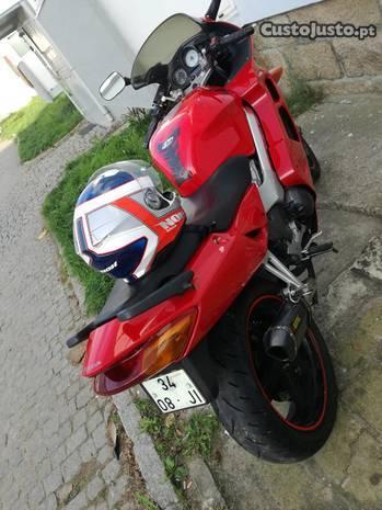 Honda vfr 800 fi