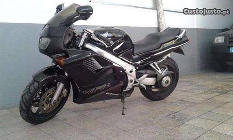 Honda VFR 750 para peças