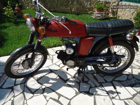 Moto Yamaha FS1 50 cc