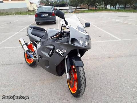 Suzuki GSXR 600