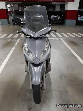 Peugeot Geopolis 250cc com ABS e Top Case