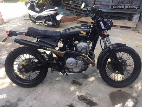 Honda SLR 650 Scrambler