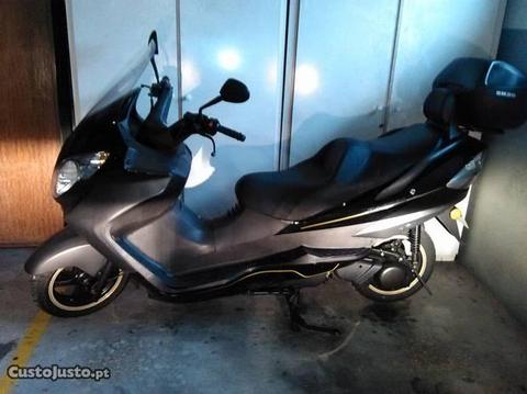 Maxi scooter HP Pawoer 260cm3