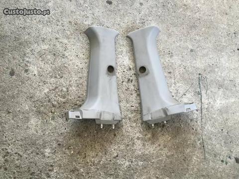 Plásticos pilar Mazda 323 van de 2000