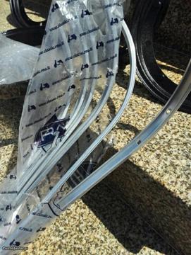 Calhas estrado vespa