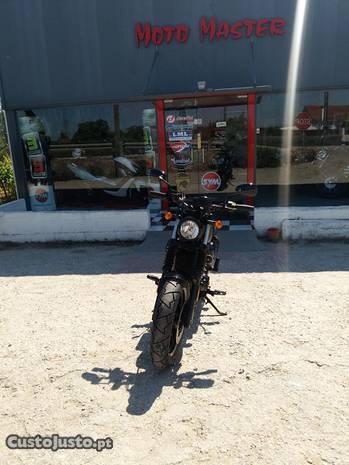 Hyosung Aquila GV125S,bicilindrica