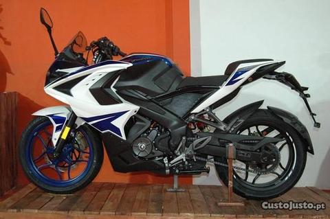 NOVA Bajaj Pulsar RS 200