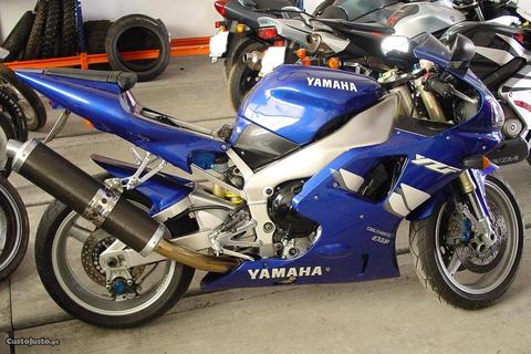 Yamaha R1 e R6