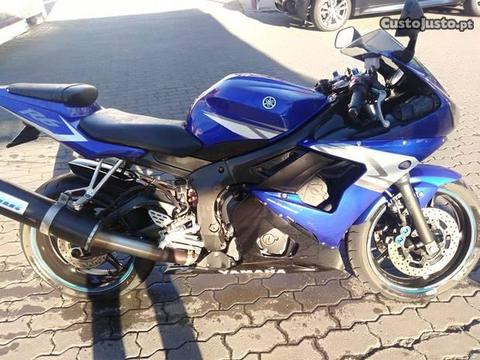 Yamaha R6 de 2006