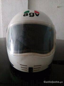 Capacete AGV antigo