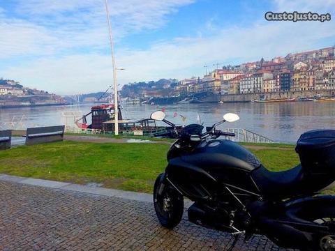 Ducati Diavel Carbon Black Full Extras