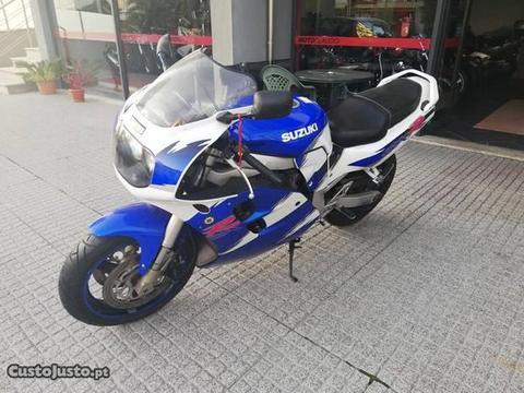 Suzuki gsxr1100 ( só 12.000 km reais ) bom estado