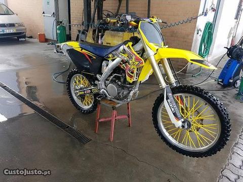 Rmz 250 4T 2008 matrículada