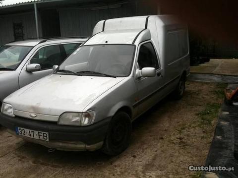 Ford Courier diesel para péças 1989 a 1994